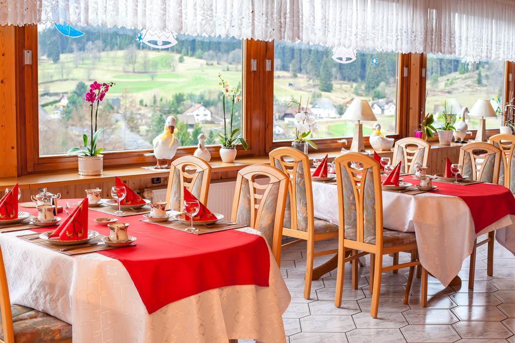 Auerhahn Bed And Breakfast - Black Forest - Waldhotel Eisenbach  Εξωτερικό φωτογραφία
